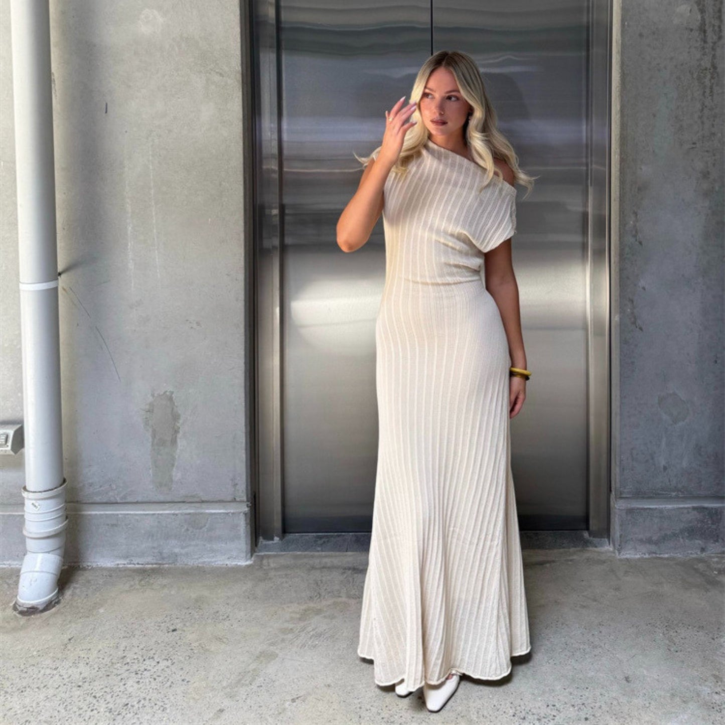 Sculpted Knit Dress in Creme