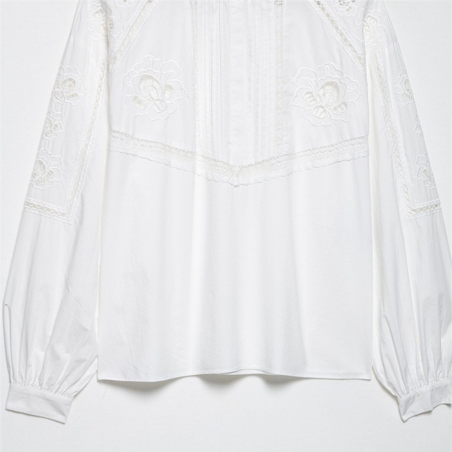 Spring Striped Lace Blouse with Embroidery
