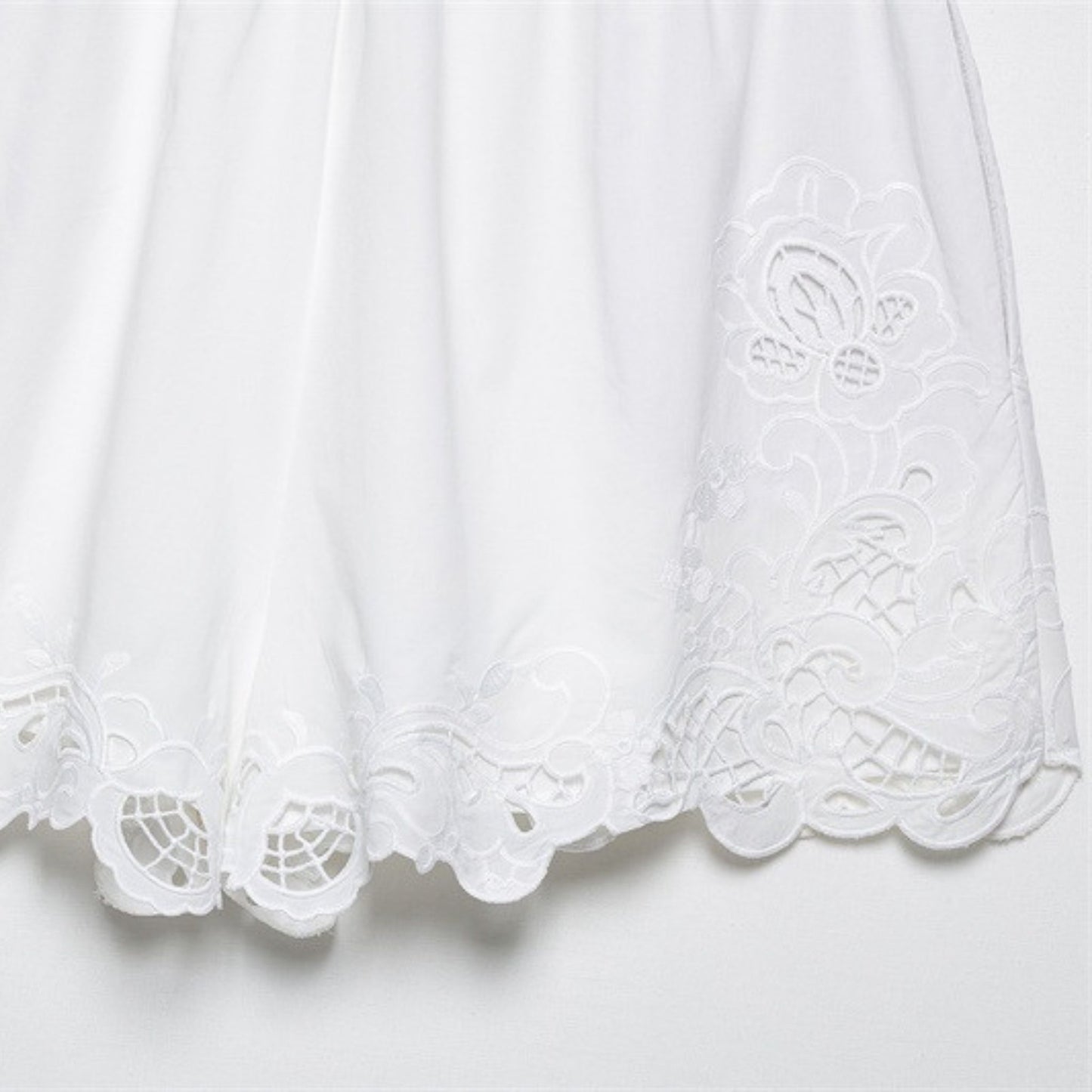 Spring Striped Lace Short with Embroidery