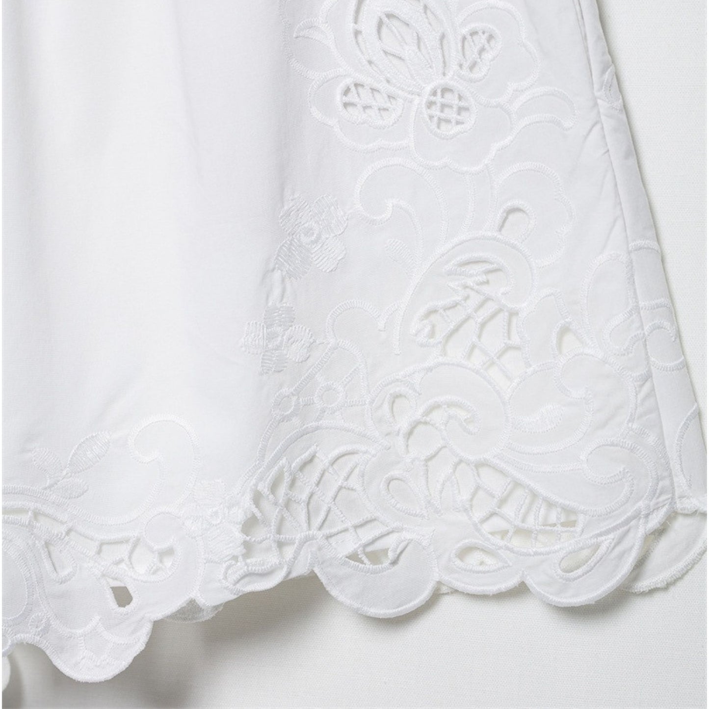 Spring Striped Lace Short with Embroidery