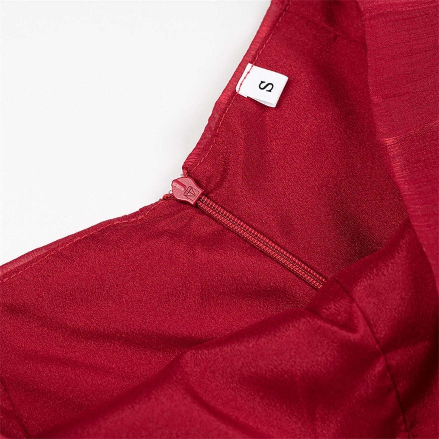 Crimson Crush – Be in Love-set 